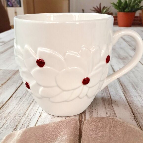 Set of Two  Starbucks Coffee Cup 2004 Raised Flowers & Berries 16oz Mug - Picture 5 of 11